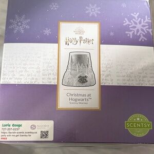 Scentsy Harry Potter Hogwarts Warmer in Purple and White